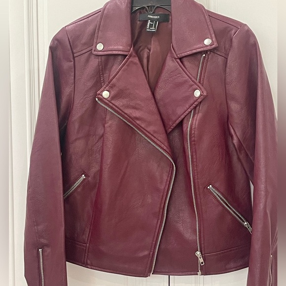 Forever 21 burgundy Motto faux leather jacket size Small - Picture 1 of 11